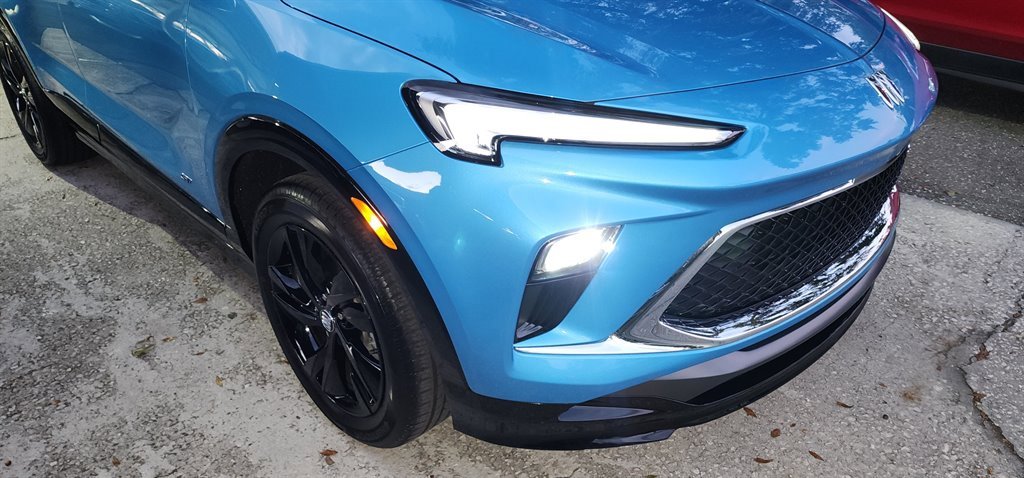 Used 2025 Buick Encore GX Sport Touring image 5