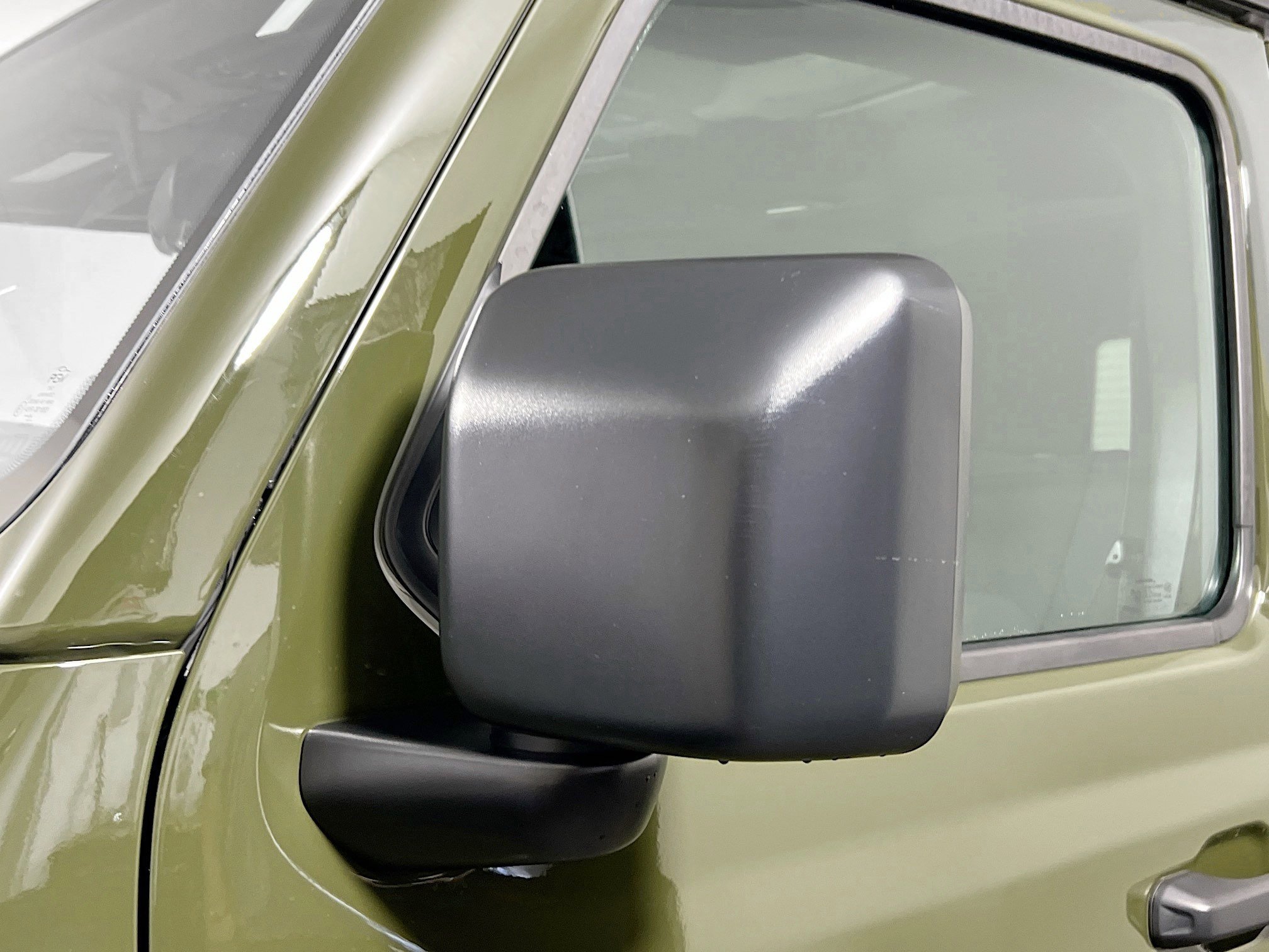 Used 2023 Jeep Wrangler Sport S image 12