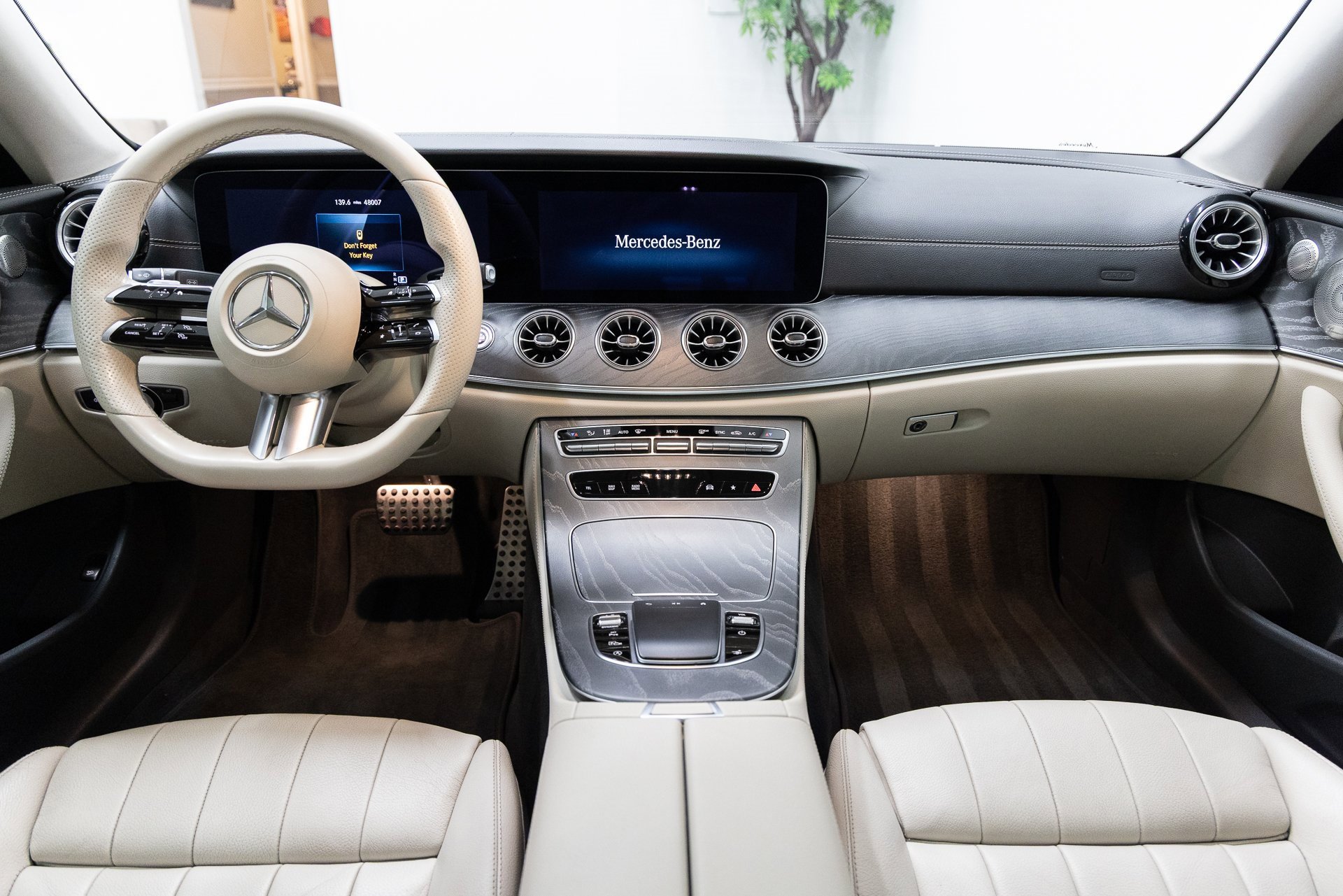 Used 2021 Mercedes-Benz E 450 Coupe image 5