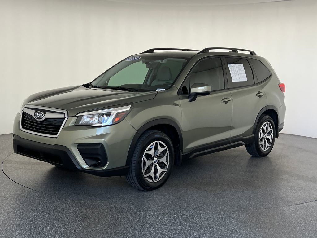 Used 2019 Subaru Forester Premium AWD/4WD image 9