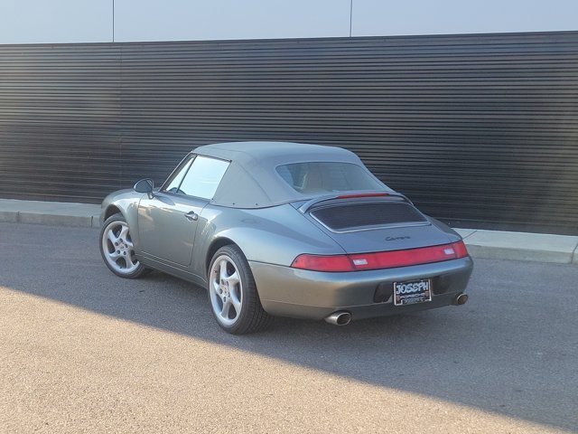 Used 1995 Porsche 911 Carrera RWD image 3