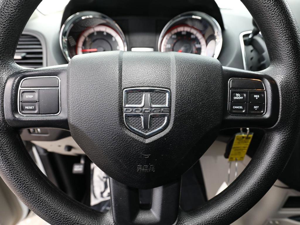 Used 2017 Dodge Grand Caravan SE FWD image 14