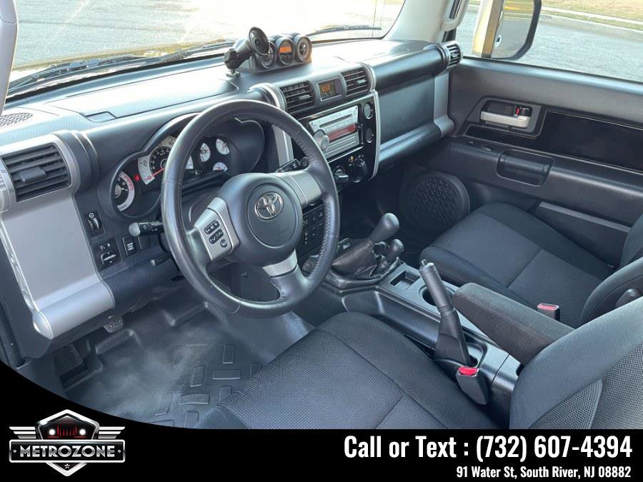 Used 2007 Toyota FJ Cruiser Manual Transmission image 24