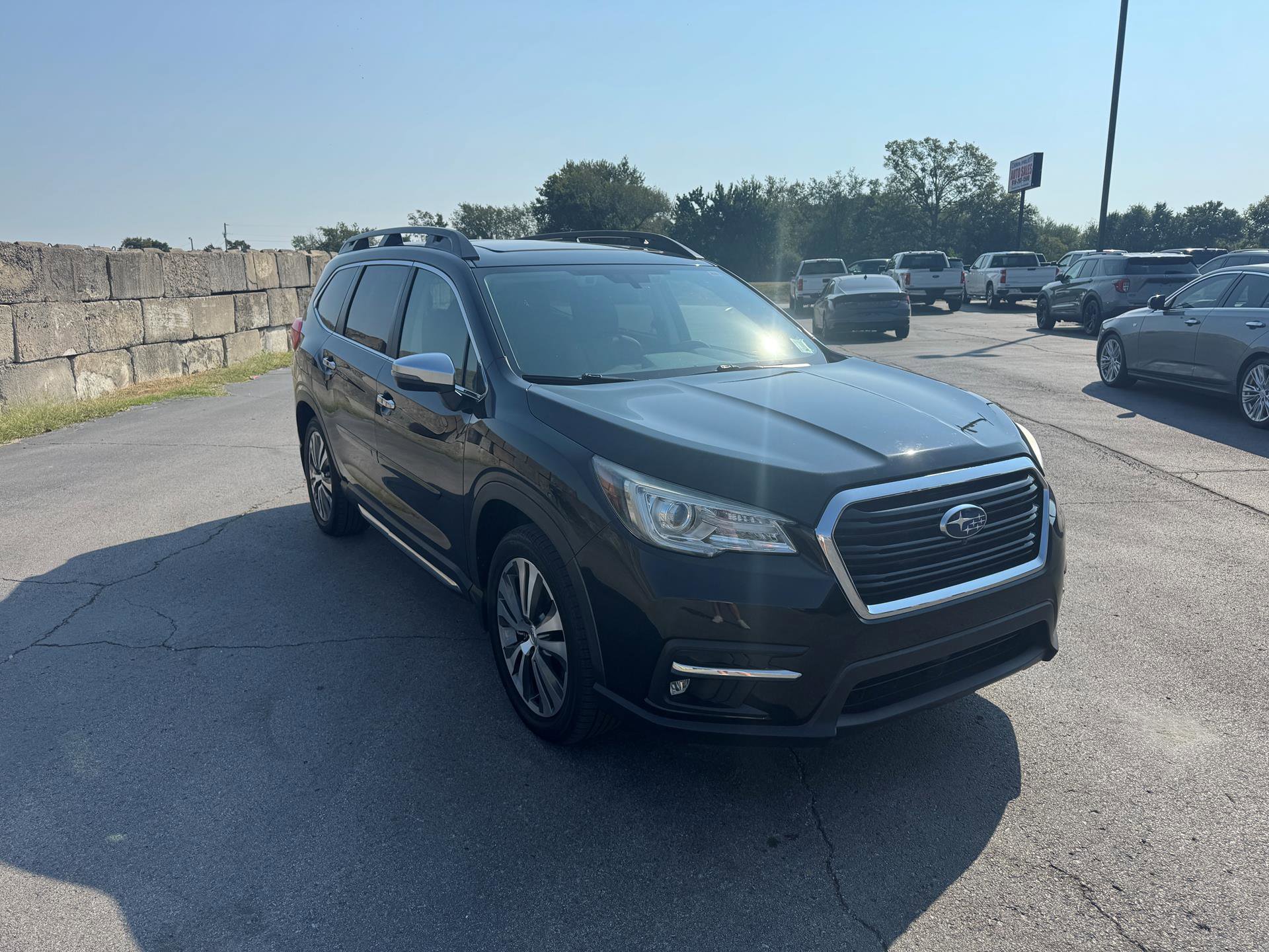 Used 2019 Subaru Ascent Touring w/ Popular Package #2A image 1