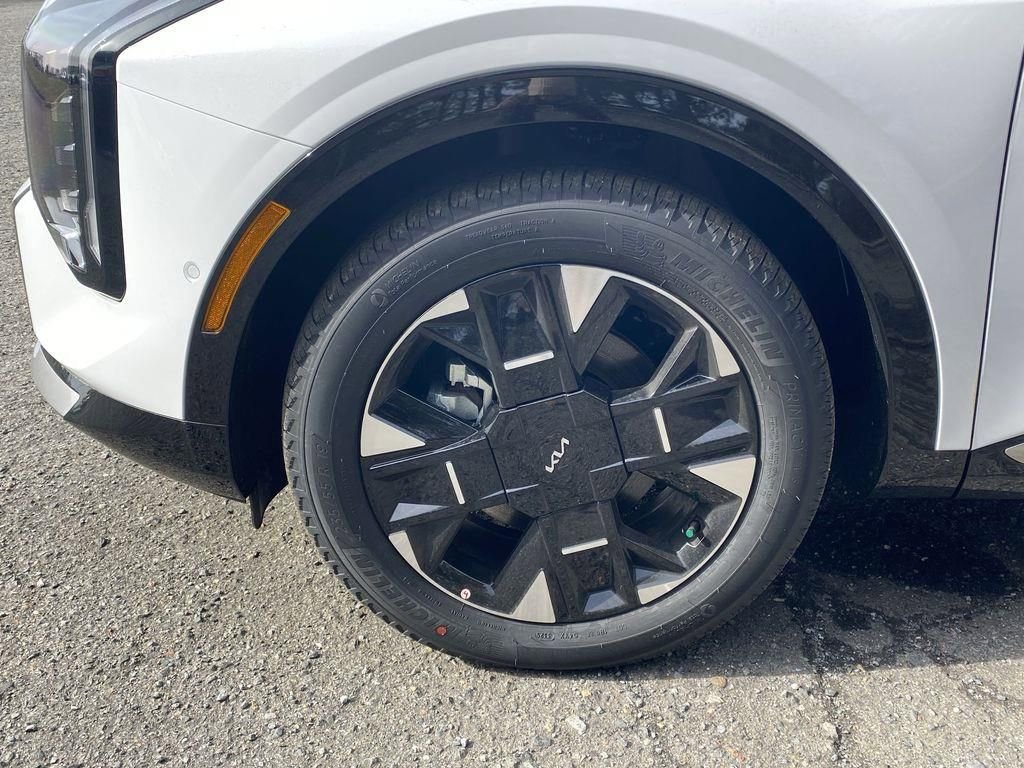 New 2026 Kia Sportage SX FWD image 25