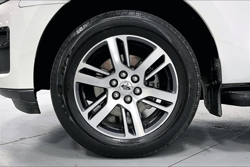 Used 2024 Ford Expedition Max XLT RWD image 10