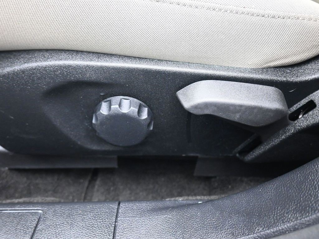 Used 2018 Ford Fusion S image 12