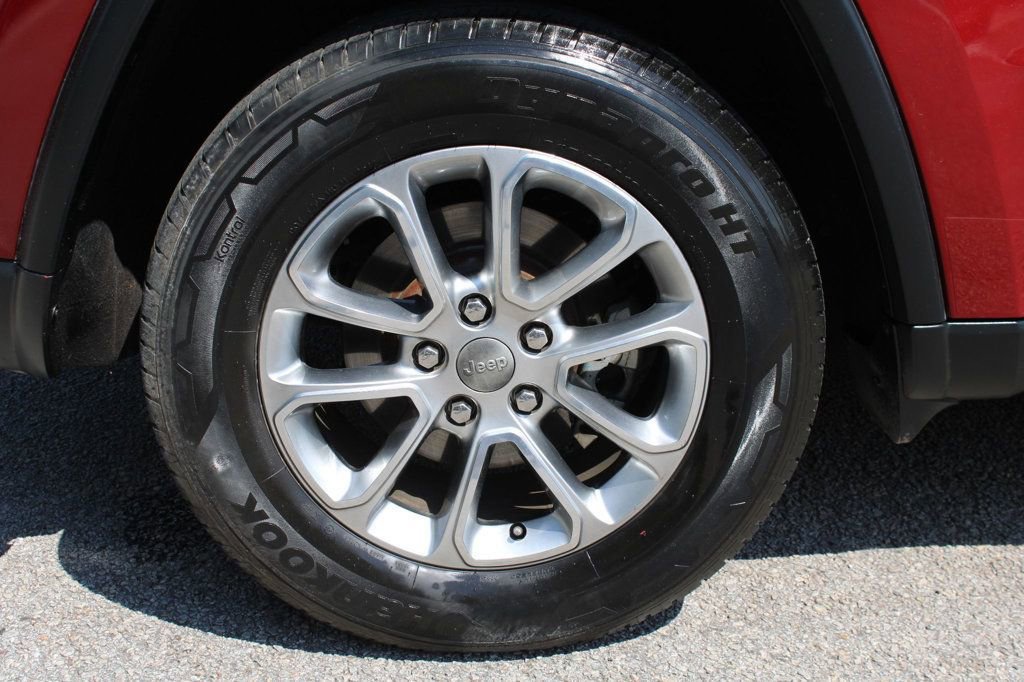 Used 2014 Jeep Grand Cherokee Limited w/ Trailer Tow Group IV RWD image 35