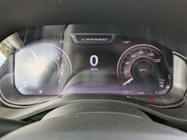 Used 2025 RAM 1500 Limited AWD/4WD image 21