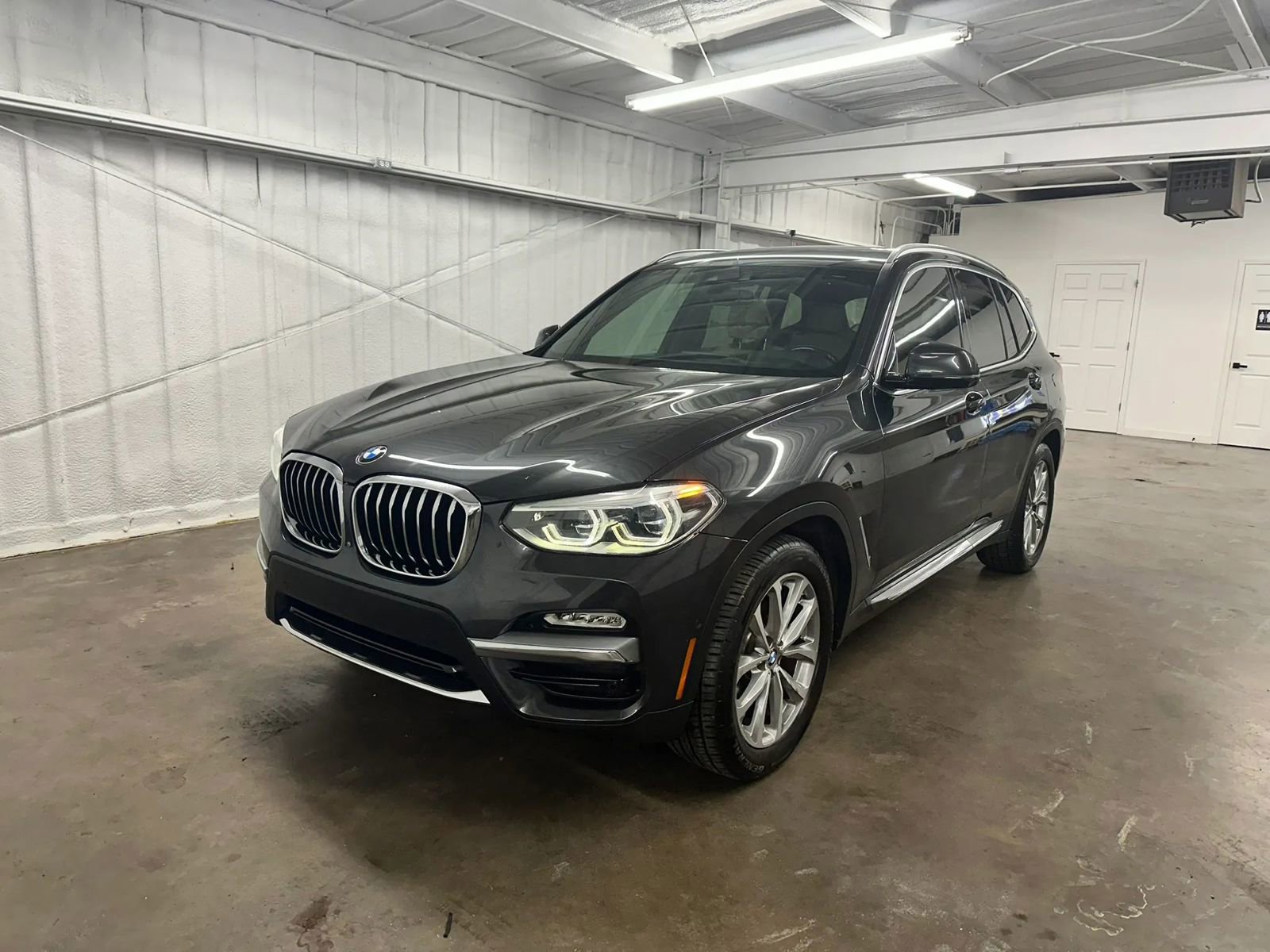 Used 2019 BMW X3 xDrive30i w/ Executive Package AWD/4WD image 10