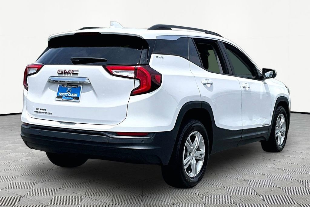 Used 2022 GMC Terrain SLE w/ Driver Convenience Package FWD image 5