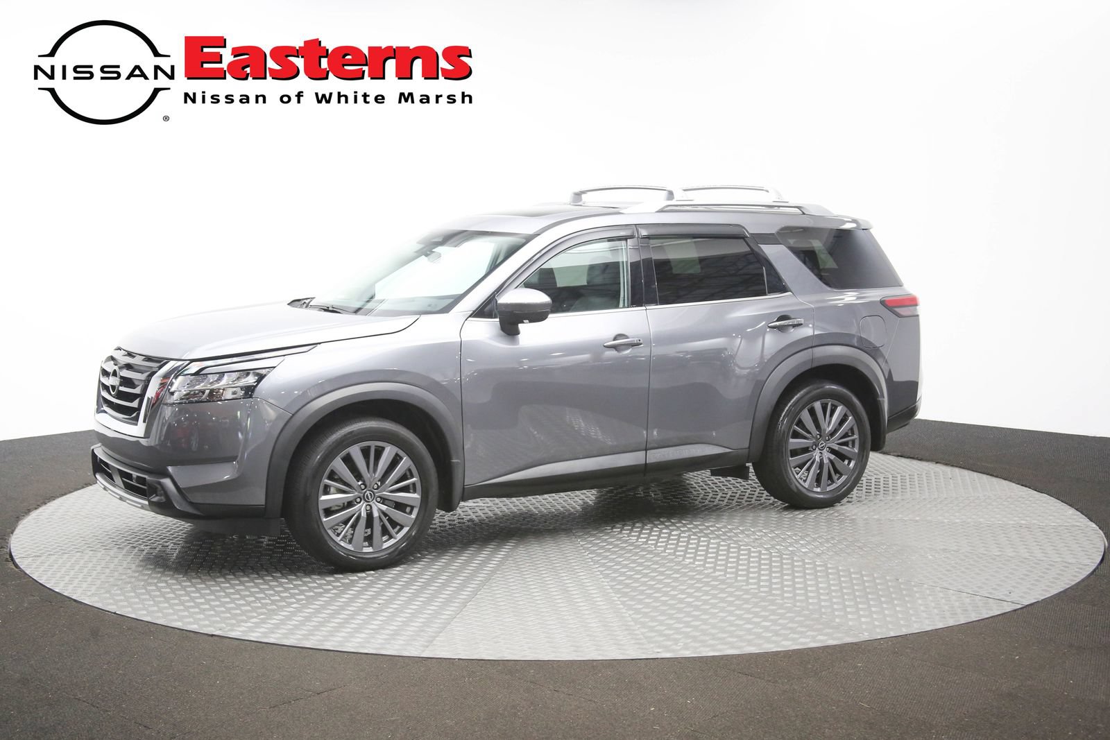 Used 2024 Nissan Pathfinder SL AWD/4WD image 57