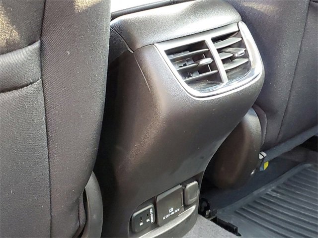 Used 2016 Chevrolet Malibu LT w/ Driver Confidence Package image 29