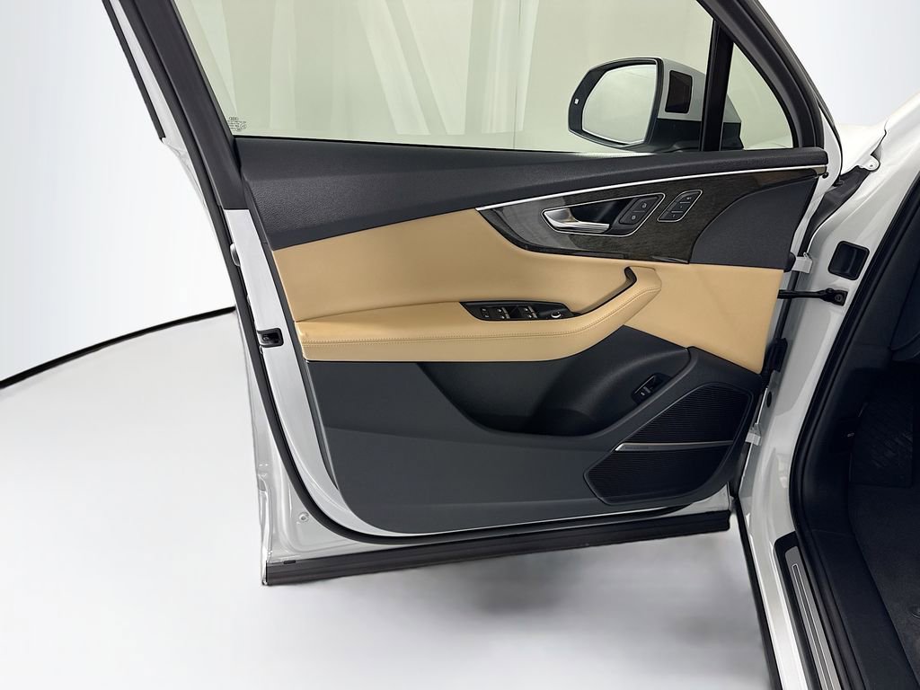 Used 2022 Audi Q7 3.0T Premium Plus image 25