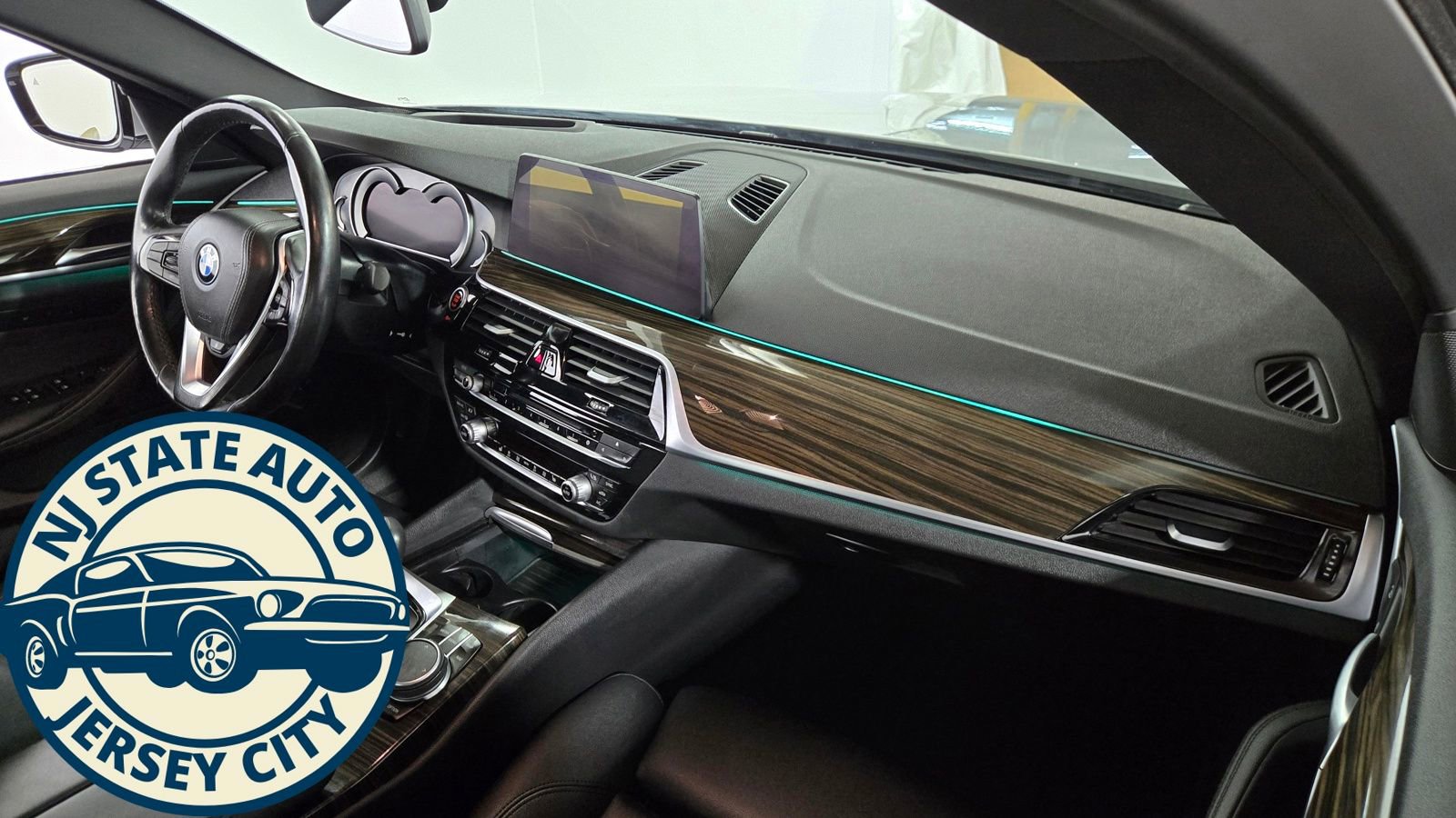 Used 2018 BMW 530i xDrive w/ Premium Package image 33