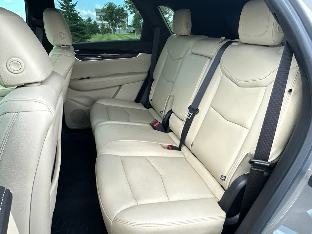 Used 2019 Cadillac XT5 FWD image 14