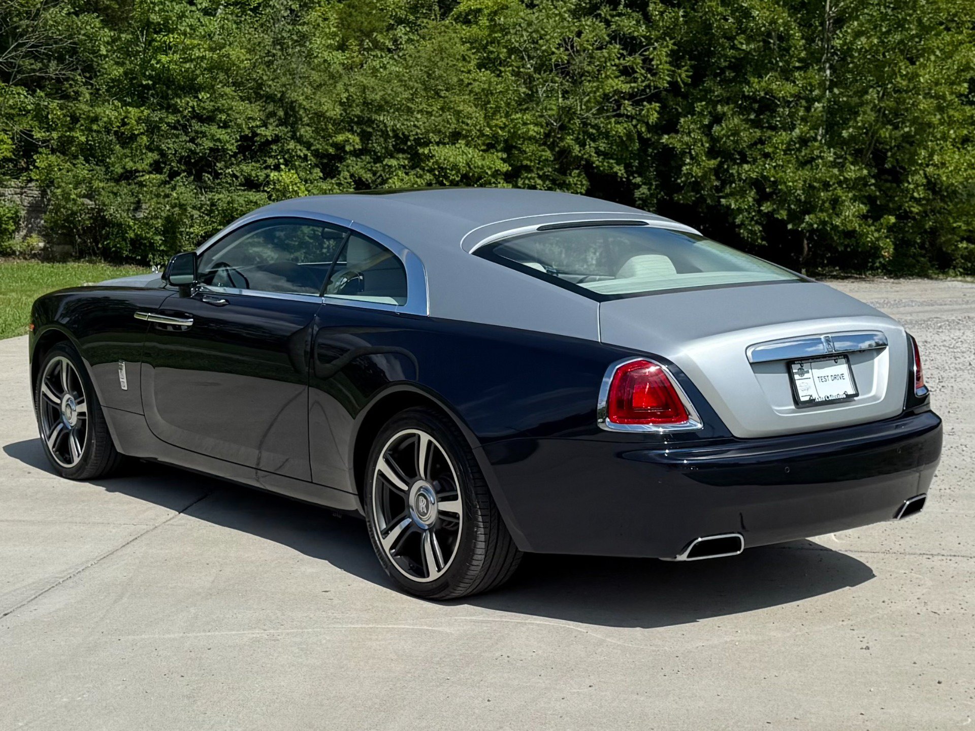 Used 2015 Rolls-Royce Wraith RWD image 4