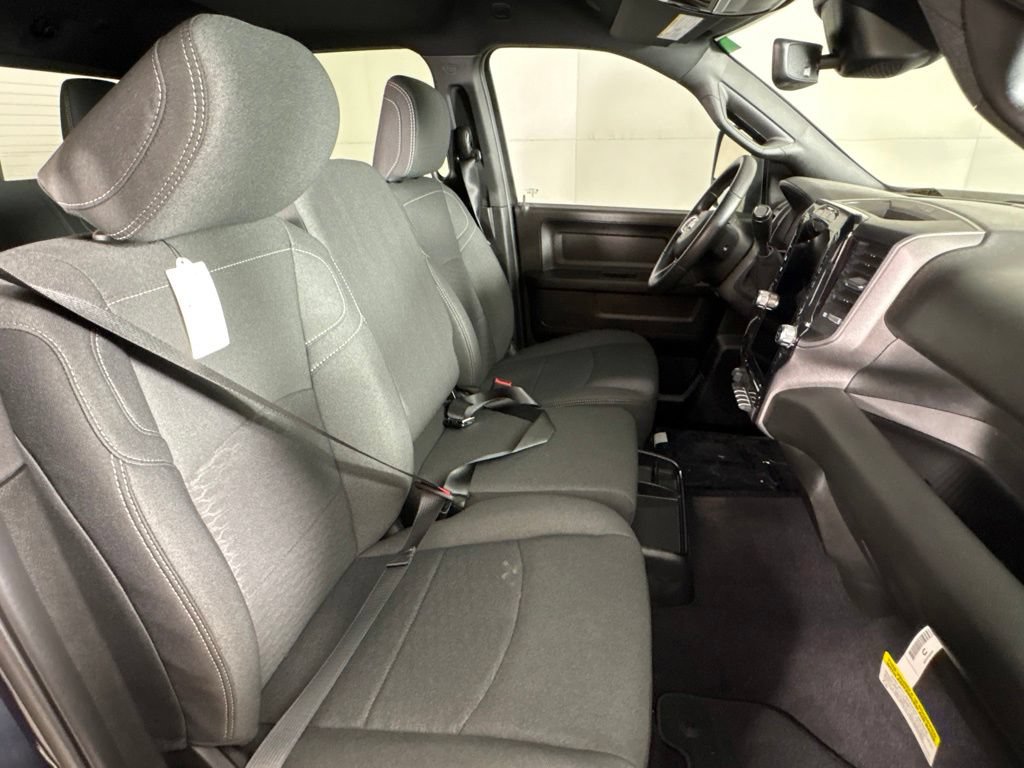 New 2026 RAM 3500 Tradesman AWD/4WD image 17