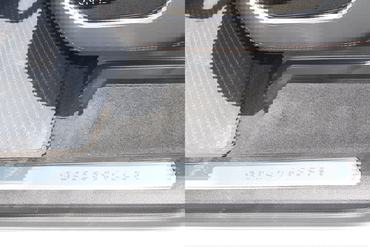 New 2025 Jeep Grand Wagoneer Series III w/ Rear Seat Video Group 1 image 37