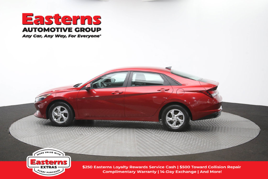 Used 2023 Hyundai Elantra SE w/ Cargo Package FWD image 61