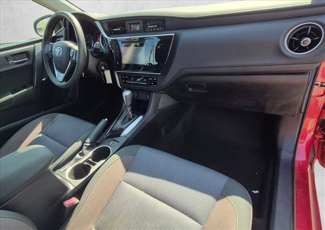Used 2019 Toyota Corolla LE FWD image 17