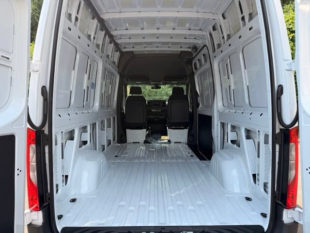 New 2026 Mercedes-Benz Sprinter 2500 image 13