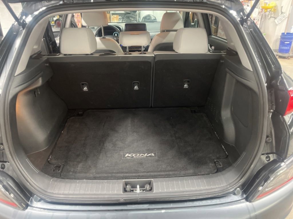 Used 2023 Hyundai Kona Limited image 9