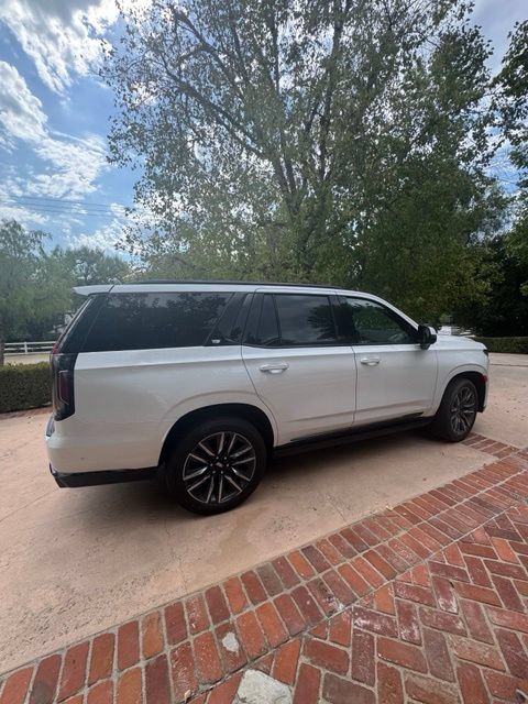 Used 2023 Cadillac Escalade Sport Platinum AWD/4WD image 3