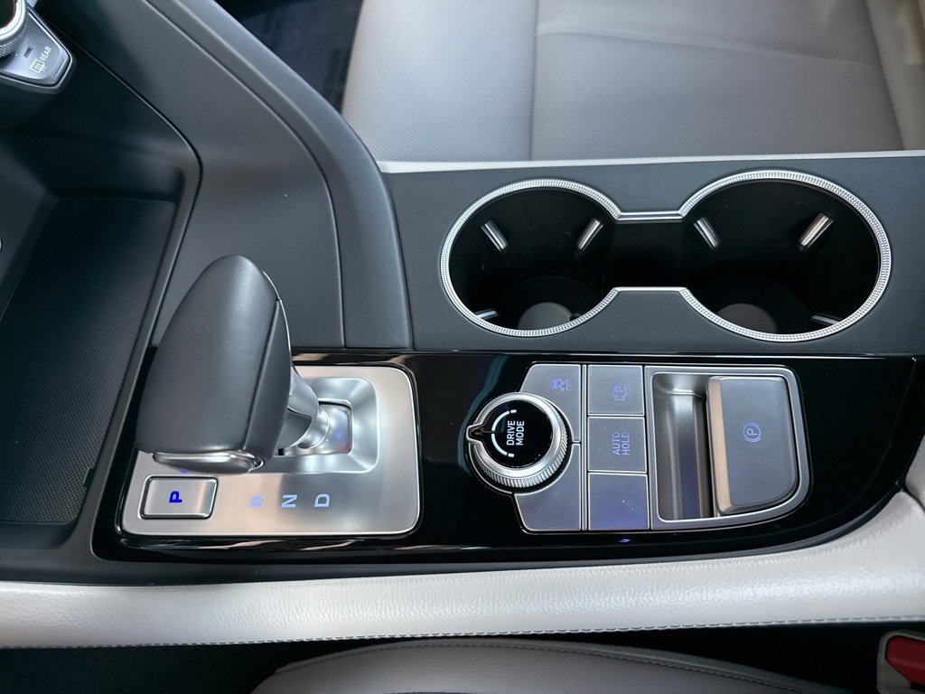 Used 2022 Genesis G70 2.0T image 19
