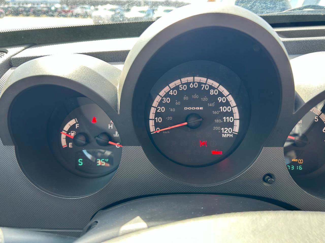 Used 2008 Dodge Nitro SXT w/ Sun & Wheels Group image 19