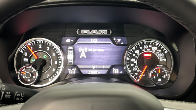Used 2025 RAM 1500 Laramie w/ Sport Appearance Package AWD/4WD image 16