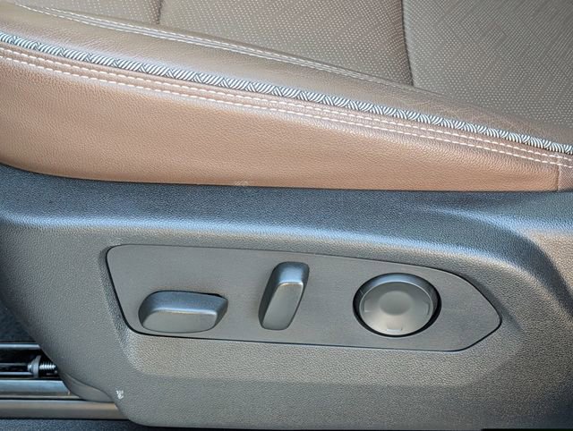 Used 2024 Chevrolet Tahoe High Country image 25