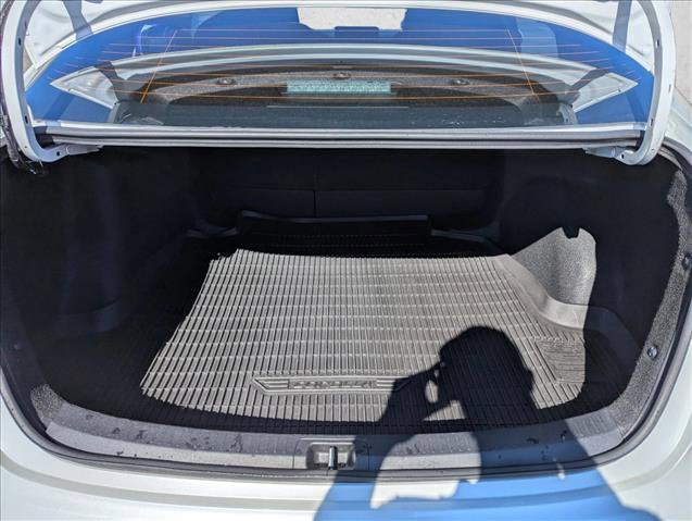 Used 2025 Toyota Corolla SE image 29