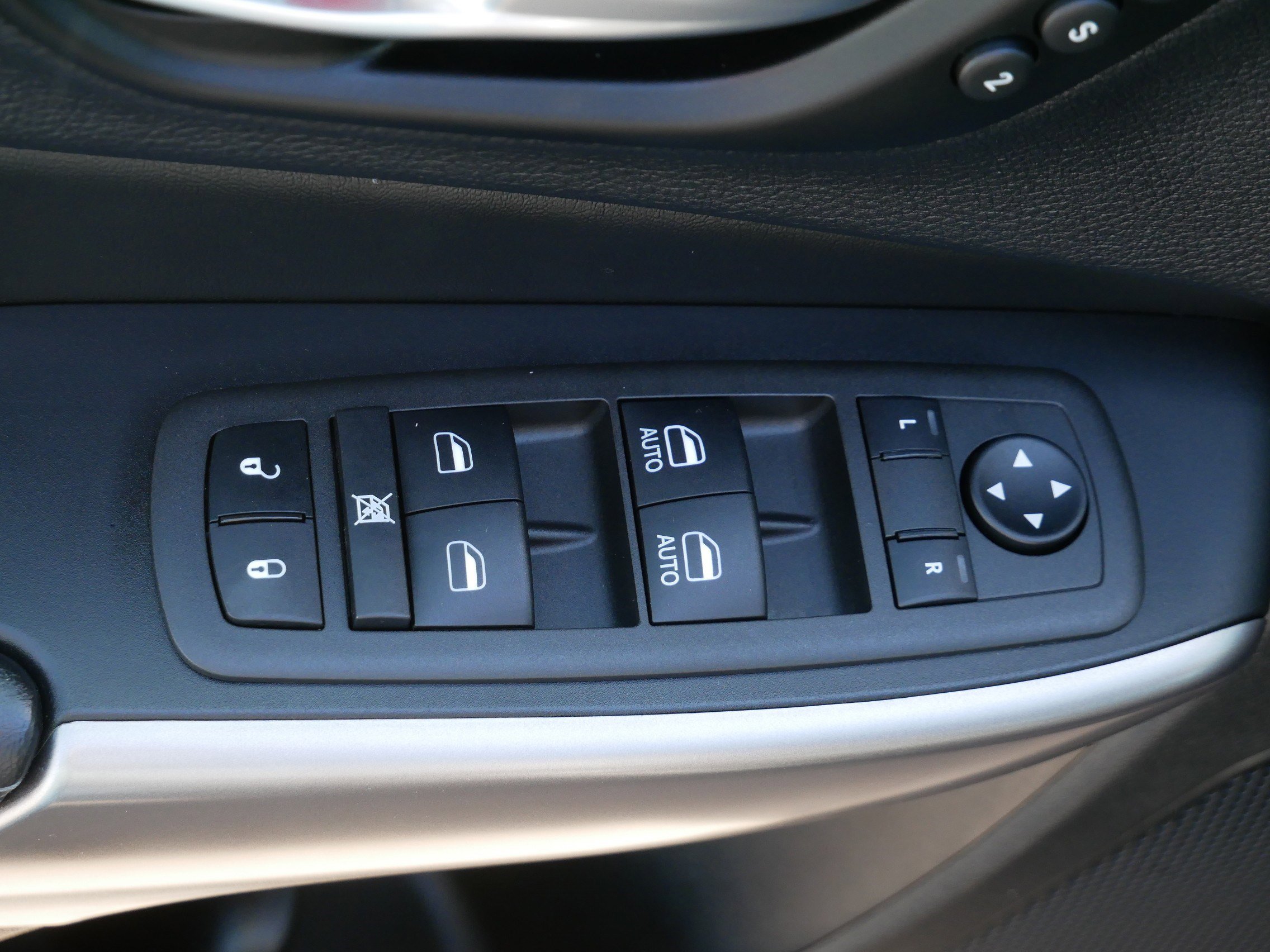 Certified 2022 Jeep Cherokee Limited image 19