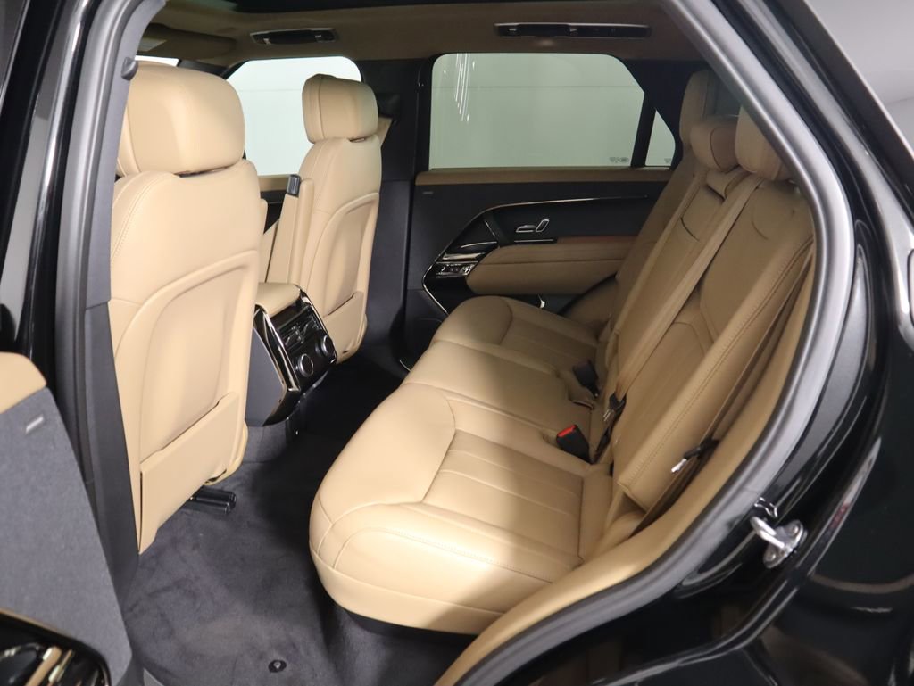 New 2026 Land Rover Range Rover Sport SE image 23