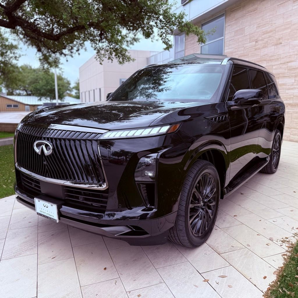 Used 2025 INFINITI QX80 Autograph image 2