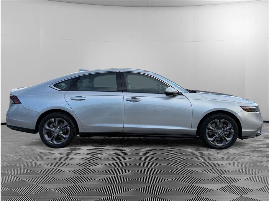 Used 2024 Honda Accord EX-L image 6