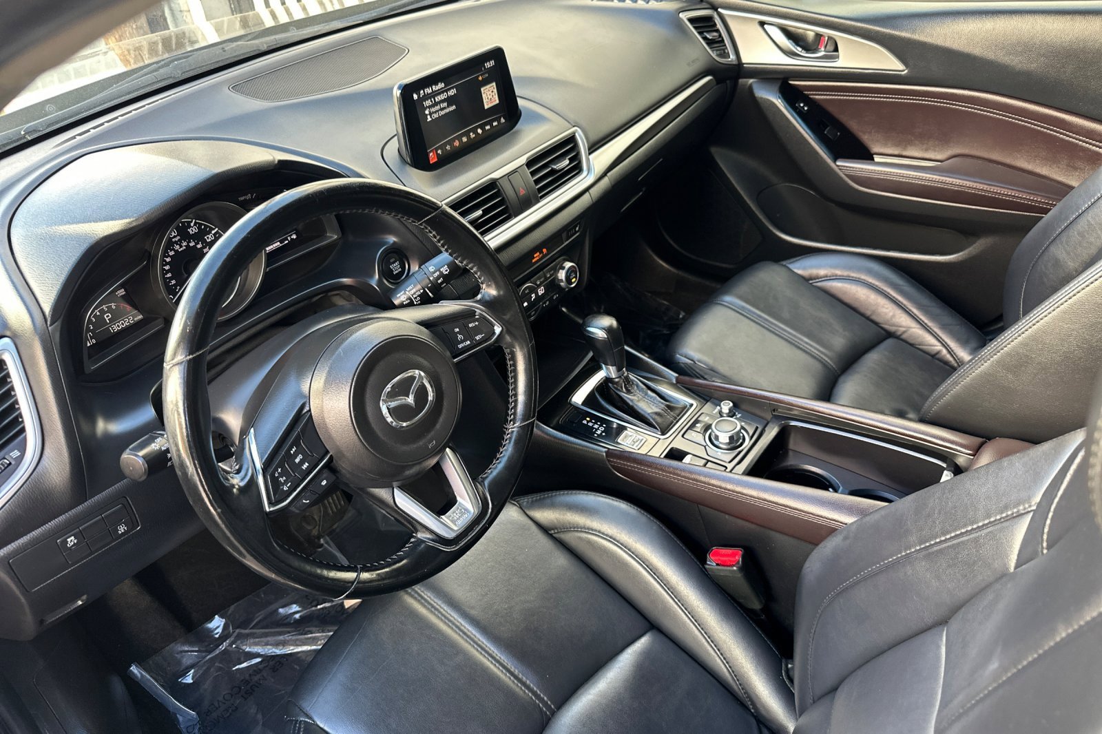 Used 2017 MAZDA MAZDA3 Touring image 10