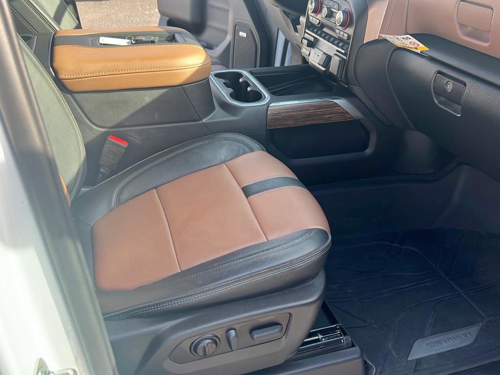 Used 2022 Chevrolet Silverado 1500 High Country image 25