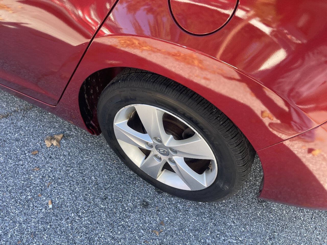 Used 2013 Hyundai Elantra GLS w/ Preferred Pkg FWD image 24