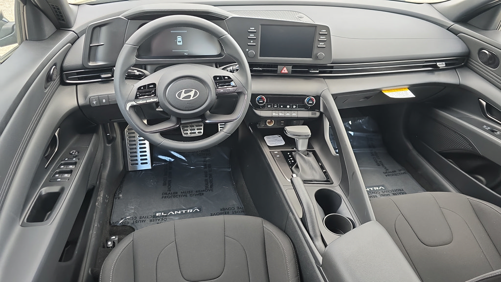 New 2026 Hyundai Elantra Sport FWD image 18