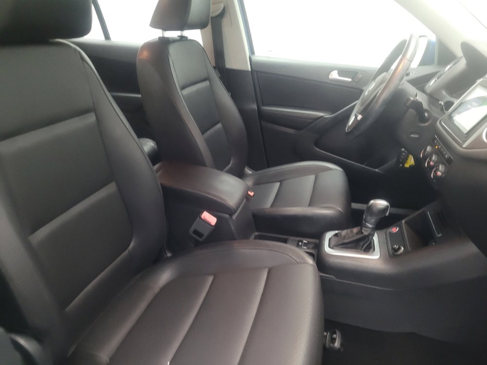 Used 2017 Volkswagen Tiguan S FWD image 21