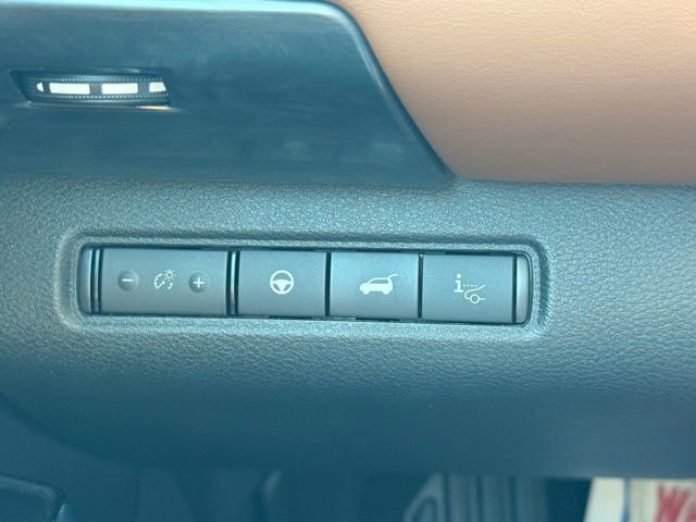 New 2026 Nissan Pathfinder Platinum w/ Cargo Package AWD/4WD image 32