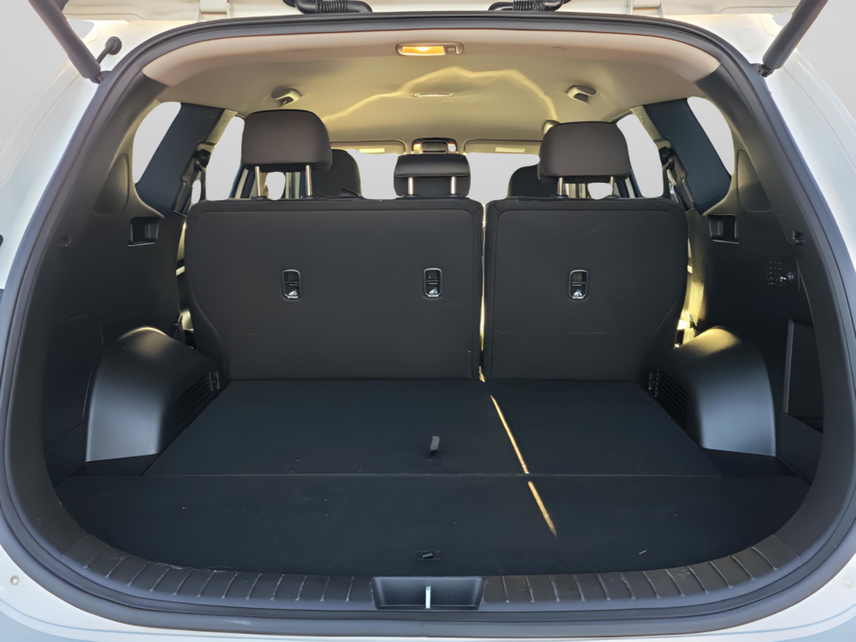Certified 2023 Hyundai Santa Fe SEL image 7