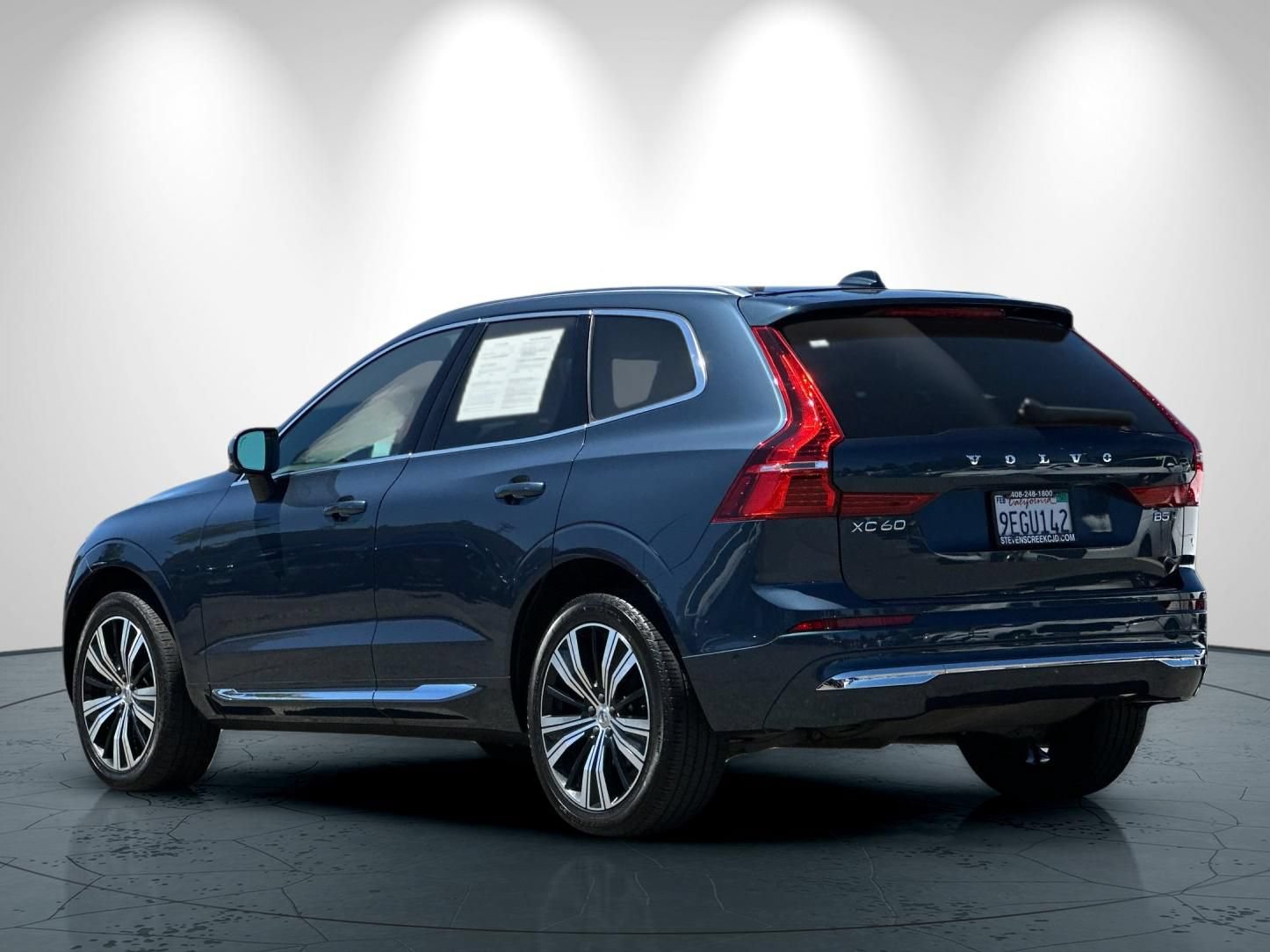 Used 2022 Volvo XC60 B5 Inscription w/ Advanced Package AWD/4WD image 6