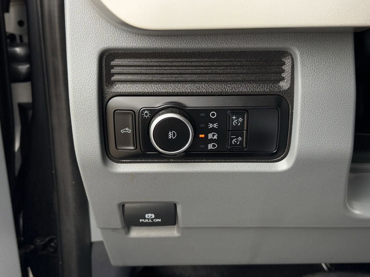 Certified 2024 Ford F250 XLT AWD/4WD image 26