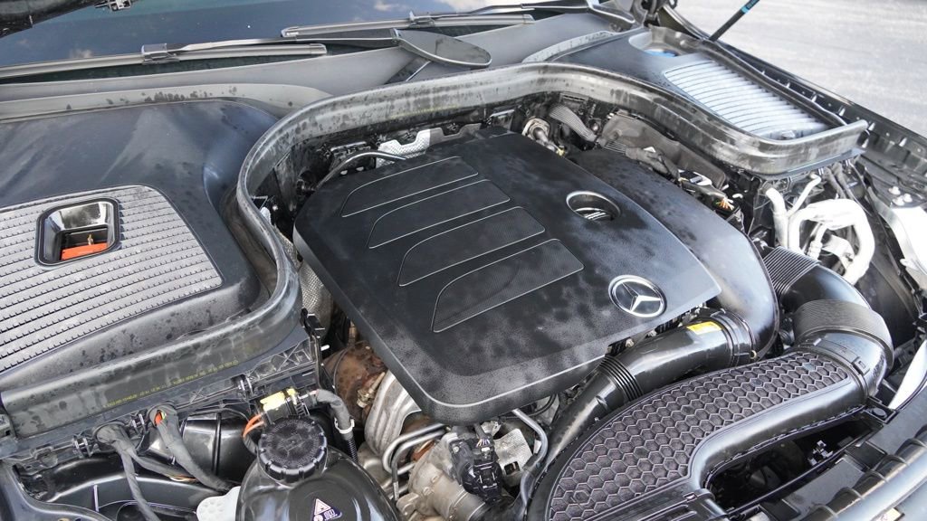 Used 2021 Mercedes-Benz GLC 300 image 37