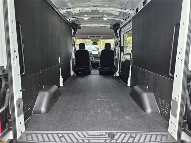 New 2024 Ford Transit 250 148 Medium Roof w/ Load Area Protection Package RWD image 23