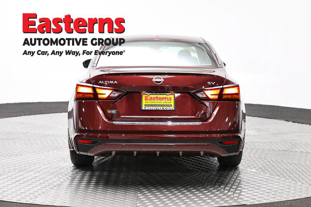 Used 2023 Nissan Altima 2.5 SV FWD image 6