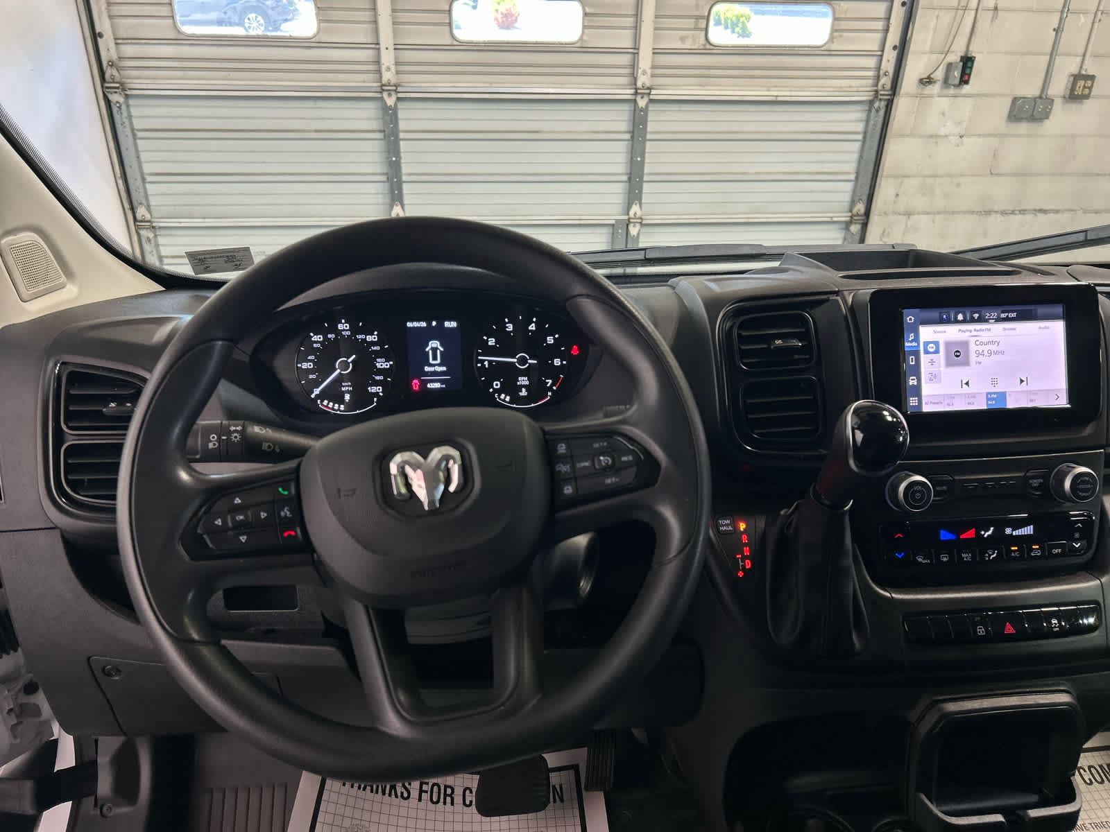 Used 2025 RAM ProMaster 2500 w/ Convenience Group FWD image 7